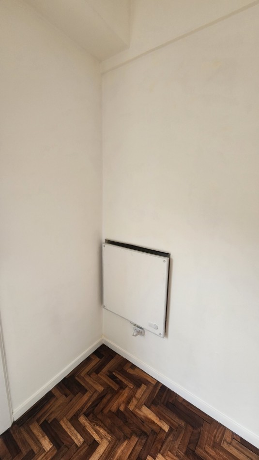 ALQUILER 24 MESES. Departamento 2 amb. a la calle