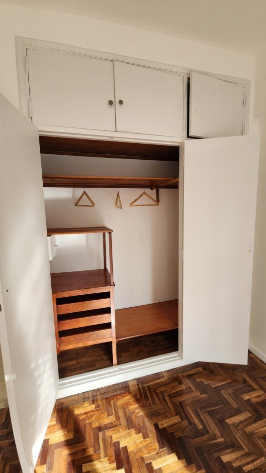 ALQUILER 24 MESES. Departamento 2 amb. a la calle