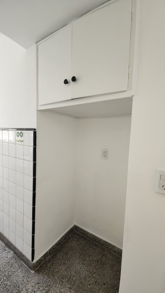 ALQUILER 24 MESES. Departamento 2 amb. a la calle