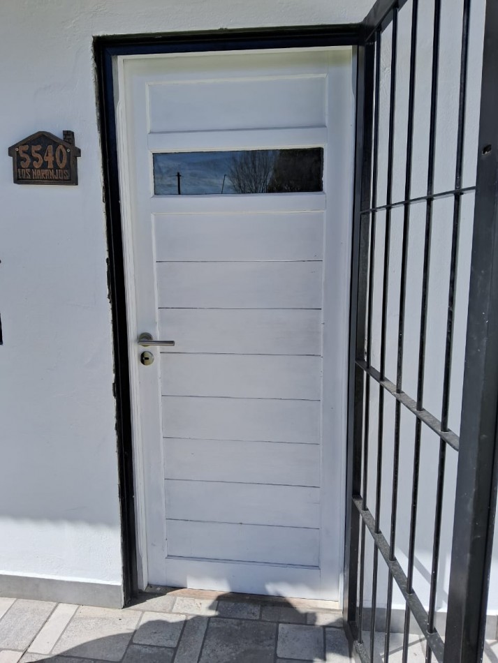 VENTA CASA CON 2 LOTES-PARQUE PEÑA