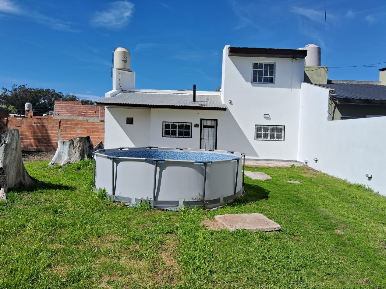 VENTA CASA CON 2 LOTES-PARQUE PEÑA