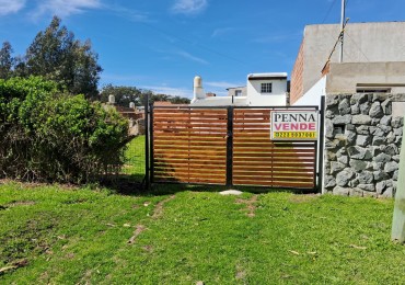 VENTA CASA CON 2 LOTES-PARQUE PEÑA